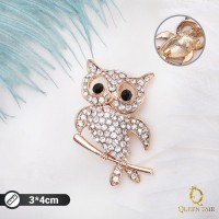 Брошь «Сова на веточке», цвет чёрно-белый в золоте