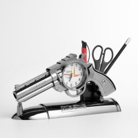 Часы - будильник настольные «Пистолет», дискретный ход, циферблат d-7 см, 13×24 см, АА