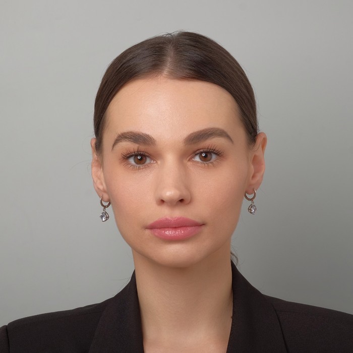 Серьги со стразами «Блум» висячие, белые в серебре