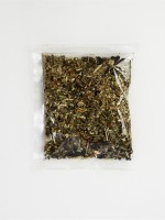 Подарочный набор «Счастья и благополучия»: чай травяной 20 г, бальзам с шиповником и облепихой 100 мл.