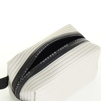 Косметичка на молнии с ручкой, объёмная, маленькая, в полоску, серая