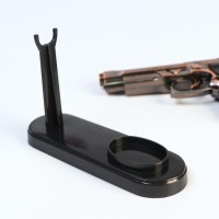 Зажигалка настольная, газовая «Беретта», с лазерной указкой, на подставке, пьезо, 11×13 см