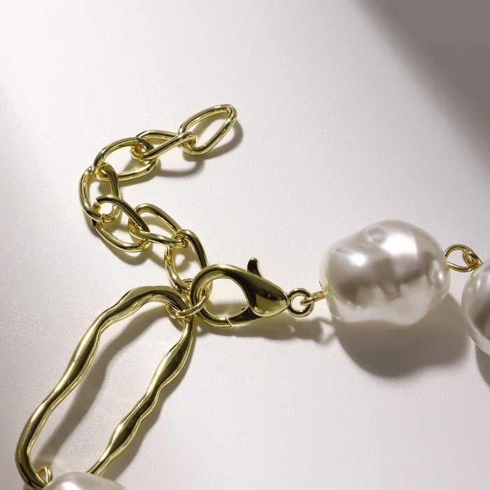 Браслет жемчуг «Барокко» крупные бусины, цвет белый в золоте, L=18 см