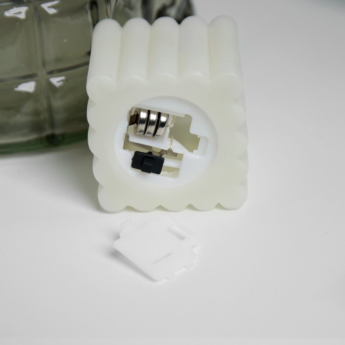 Светодиодная фигура «Куб» 5х5 см, батарейки AG13х3 (в комплекте), свечение теплое белое