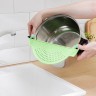 Дуршлаг на кастрюлю, d=28 см, цвет зелёный