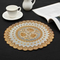 Салфетка ажурная для стола «Букет», d=30 см, цвет золото