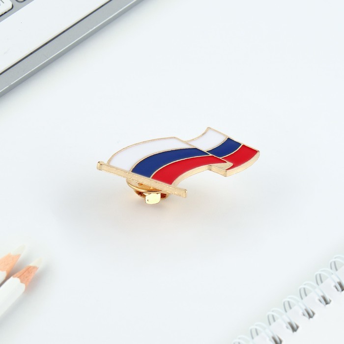 Значок «Флаг России», 3×2.2 см