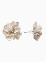 Серьги «Цветок бархатец», цвет белый перламутр