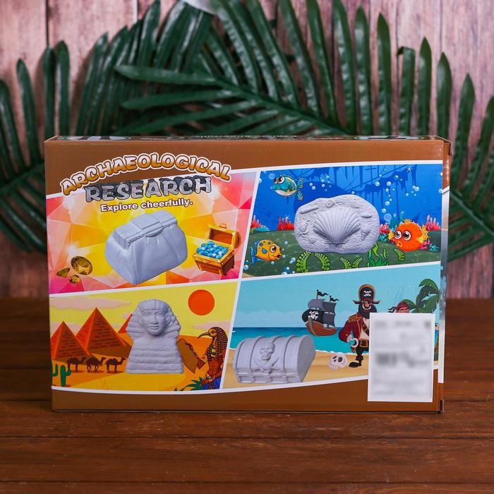 Набор археолога «Насекомые»: 4 брикета, молоток, долото