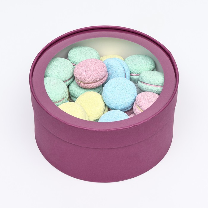 Подарочная коробка круглая Frilly сливовая, завальцованная с окном, 21×11 см