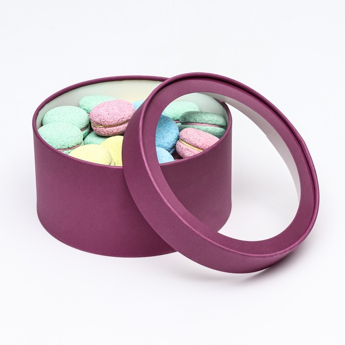 Подарочная коробка круглая Frilly сливовая, завальцованная с окном, 21×11 см