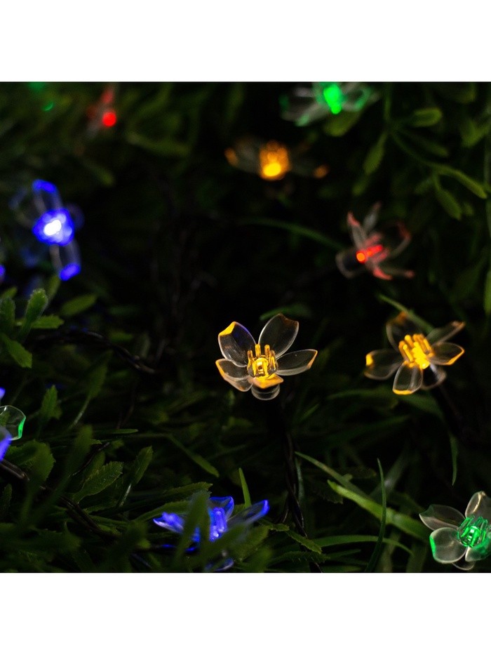 Гирлянда «Нить», 4.5 м, с насадками в виде ромашек, IP44, 30 LED, 2 режима, солнечная батарея, тёмная нить, свечение мульти