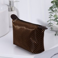 Косметичка на молнии, цвет темно-коричневый