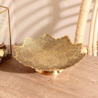 Блюдо "Лепестки" латунь, с узором 21х21х9 см