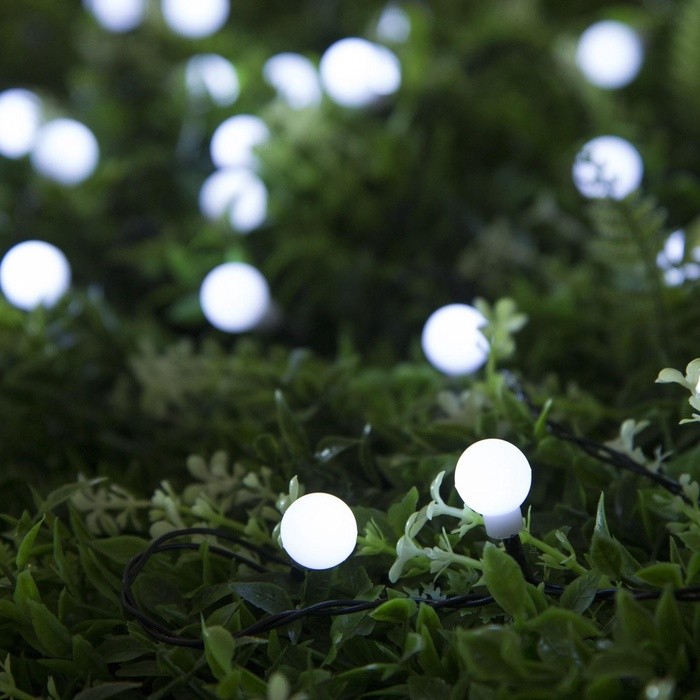 Гирлянда «Нить», 4.5 м, с насадками в виде шариков, IP44, 30 LED, 2 режима, солнечная батарея, тёмная нить, свечение белое