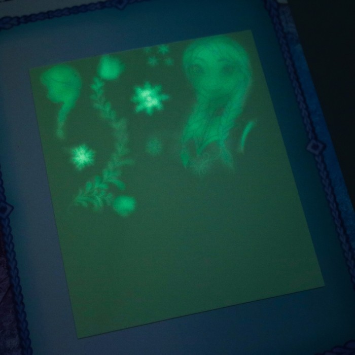 Набор для рисования в темноте «Холодное сердце: Магия света» Набор для рисования в темноте «Холодное сердце: Магия света»