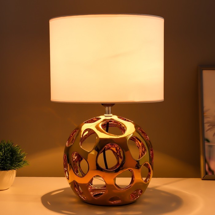 Настольная лампа "Персея" Е27  40Вт золото 25х25х41 см RISALUX