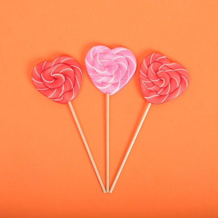 Карамель леденцовая Сердце, со вкусами клубника, малина, 30 г