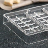 Форма для шоколада и конфет «Плитки с сердцами», 4 ячейки, 20×12×2,5 см, ячейка 8,5×4,2×0,7 см