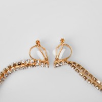 Клипсы для ушей висячие со стразами QF «Лёд», классика 2 ряда, цвет белый в золоте