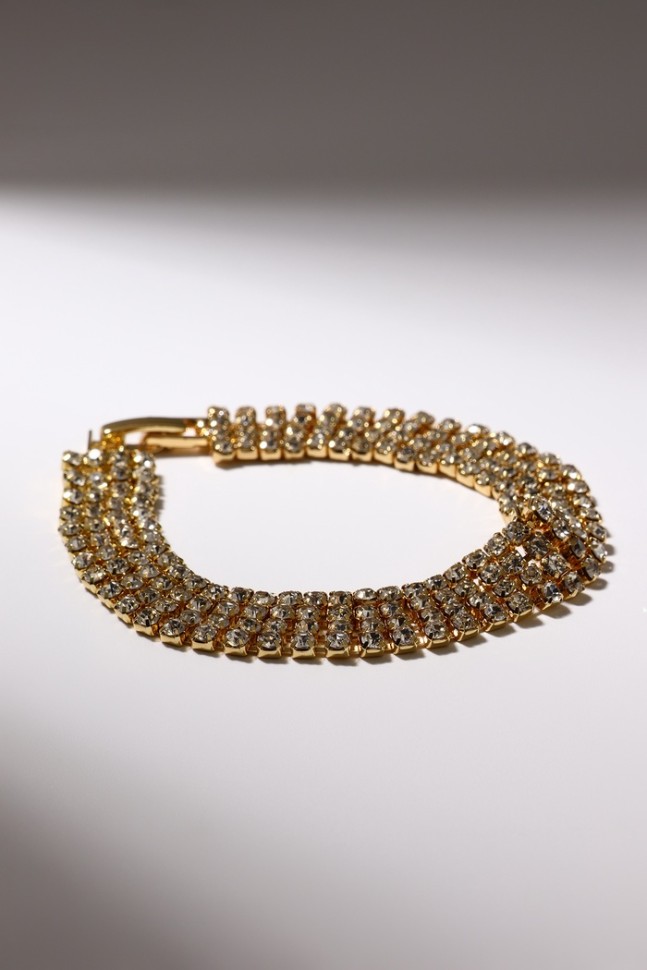 Браслет со стразами «Сияй» четыре ряда, цвет белый в золоте, 18 см