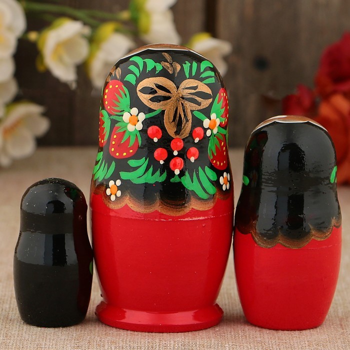 Матрёшка «Хохлома», чёрный платок, 3 кукольная, 9 см