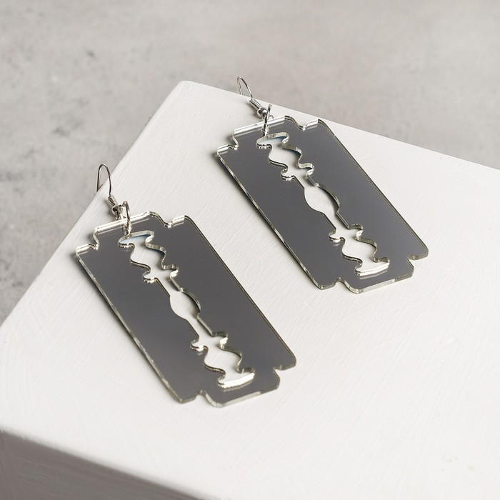 Серьги металл «Бритва», цвет серебро