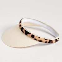 Козырёк женский MINAKU "Leopard" цвет молочный, р-р  56-58