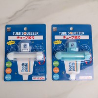 Выдавливатель для зубной пасты Доляна, на присоске, 10.5×6×2.5 см, МИКС