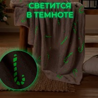 Плед с рукавами светящийся в темноте "Этель" Candy cane 150*200, 100% п/э, 220 гр/м2