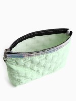 Косметичка на молнии, цвет зелёный