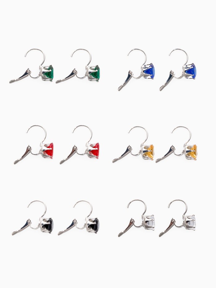 Серьги со стразами «Конфетти» каникулы круг, цвет МИКС в серебре