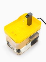 Фонтан для кошек и собак «Пижон», 1.5 л, 16.5×11.5×12 см, евророзетка, жёлтый