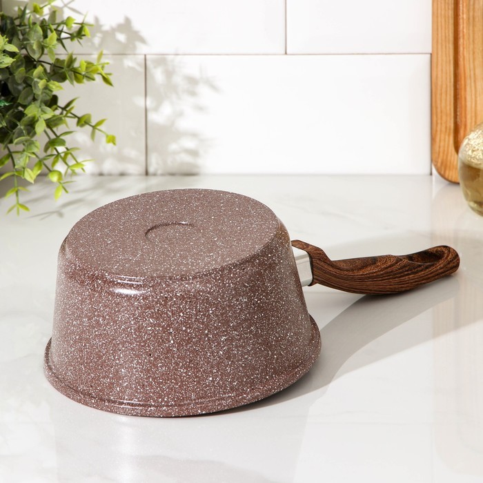 Ковш Доляна «Брауни», 1,3 л, стеклянная крышка, пластиковая ручка, антипригарное покрытие, индукция, цвет коричневый