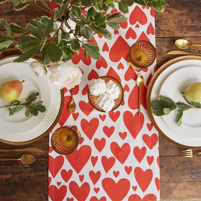 Дорожка на стол "Этель" Red hearts 40х149см, 100% хлопок, саржа 190 г/м2