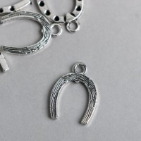 Декор металл для творчества "Подкова" серебро 4642 2х1,5 см