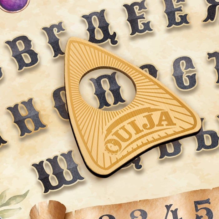 Спиритическая доска для вызова духов «Ouija», поле (49×49 см), деревянный бегунок, 16+