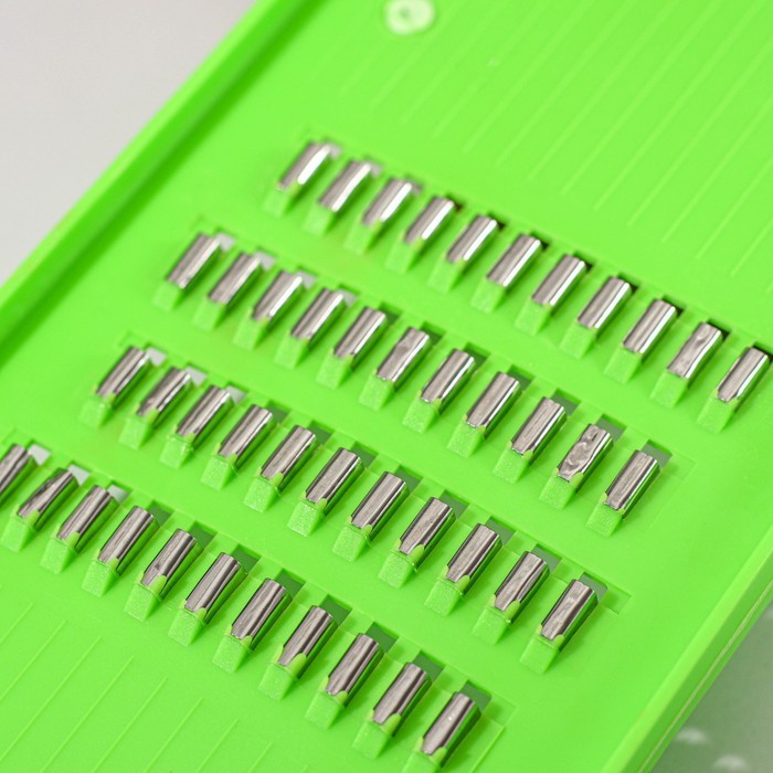 Тёрка для корейской моркови «Помощник», четырёхрядная