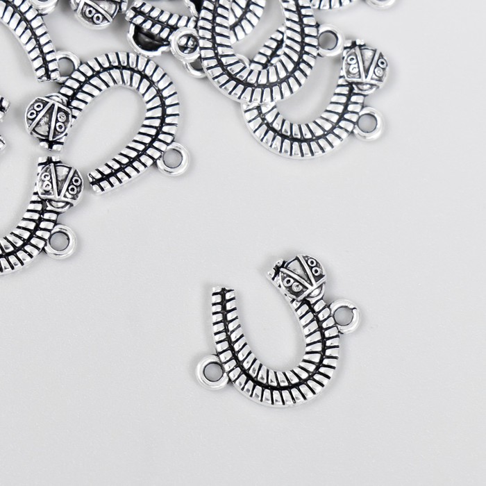 Коннектор для творчества металл 2 ушка "Подкова с божьей коровкой" серебро 1,5х1,2 см