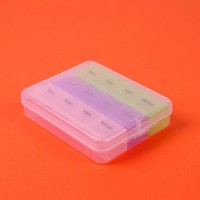 Таблетница - органайзер, английские буквы, утро/день/вечер/ночь, 3 контейнера по 4 секции, МИКС