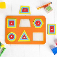 Рамка-вкладыш М. Монтессори «Паутинка 1»