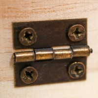 Шкатулка для росписи многогранник со стеклянной вставкой 10х9х4,5 см