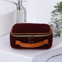 Косметичка на молнии, с ручкой, цвет фиолетовый