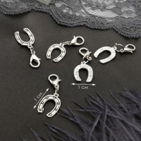 Шарм для браслета «Оберег» подкова на удачу, цвет серебряный