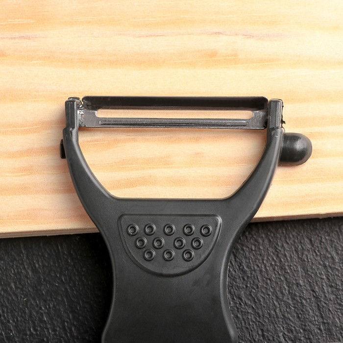 Набор кухонный, 5 предметов: ножи 9,2 см, 15,2 см, овощечистка, ножницы, доска, цвет чёрный