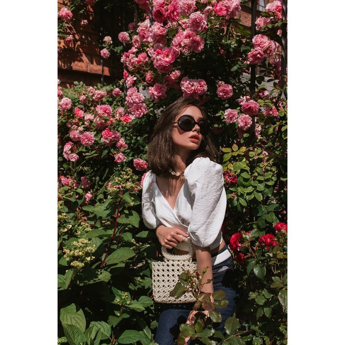 Чокер «Морская звезда», белый в золоте, 42 см