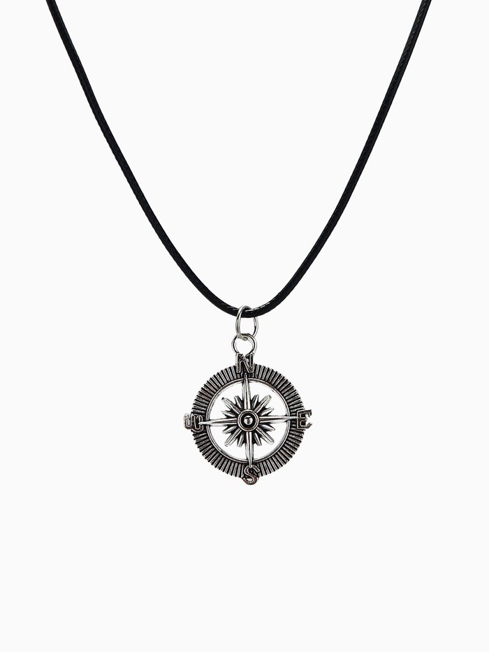 Кулон унисекс «Компас», цвет чернёное серебро на чёрном шнурке, 42 см