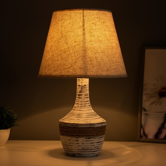 Настольная лампа "Юнона" Е14 40Вт бежевый 25х25х41см