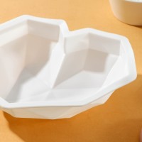 Форма для муссовых десертов и выпечки KONFINETTA «Геометрия любви», силикон, 21.5×20×6 см, белая