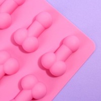 Форма для льда и шоколада «Всё отсосительно», силикон, 18.5 х 14.2 х 1.6 см, цвет розовый